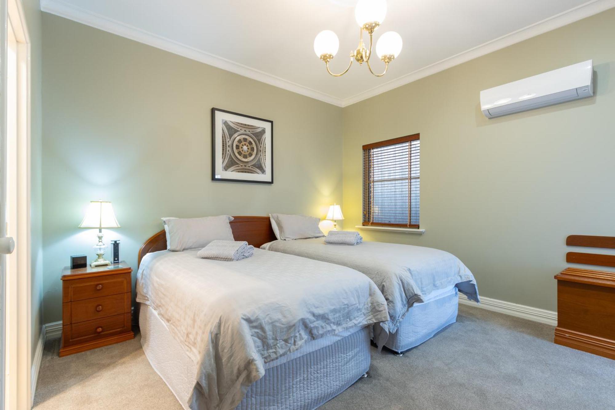 Durham Lodge Bed & Breakfast Перт Екстер'єр фото